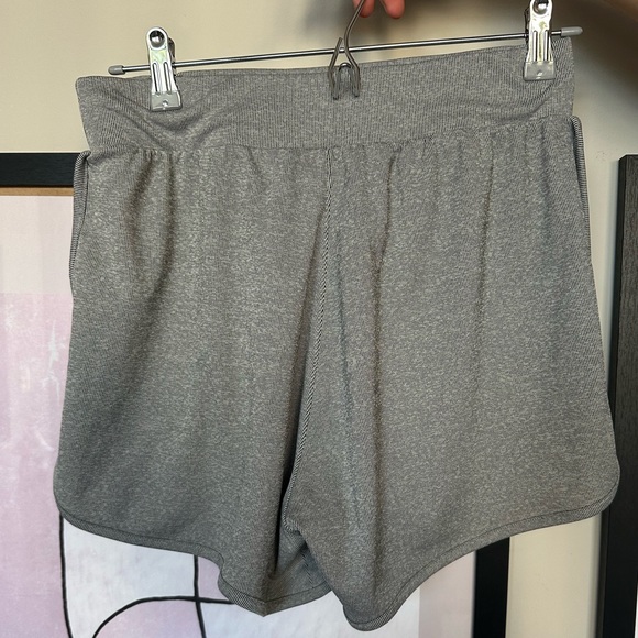 Nike dri-fit shorts - Picture 2 of 3